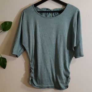 Sweater with bow on back neck
